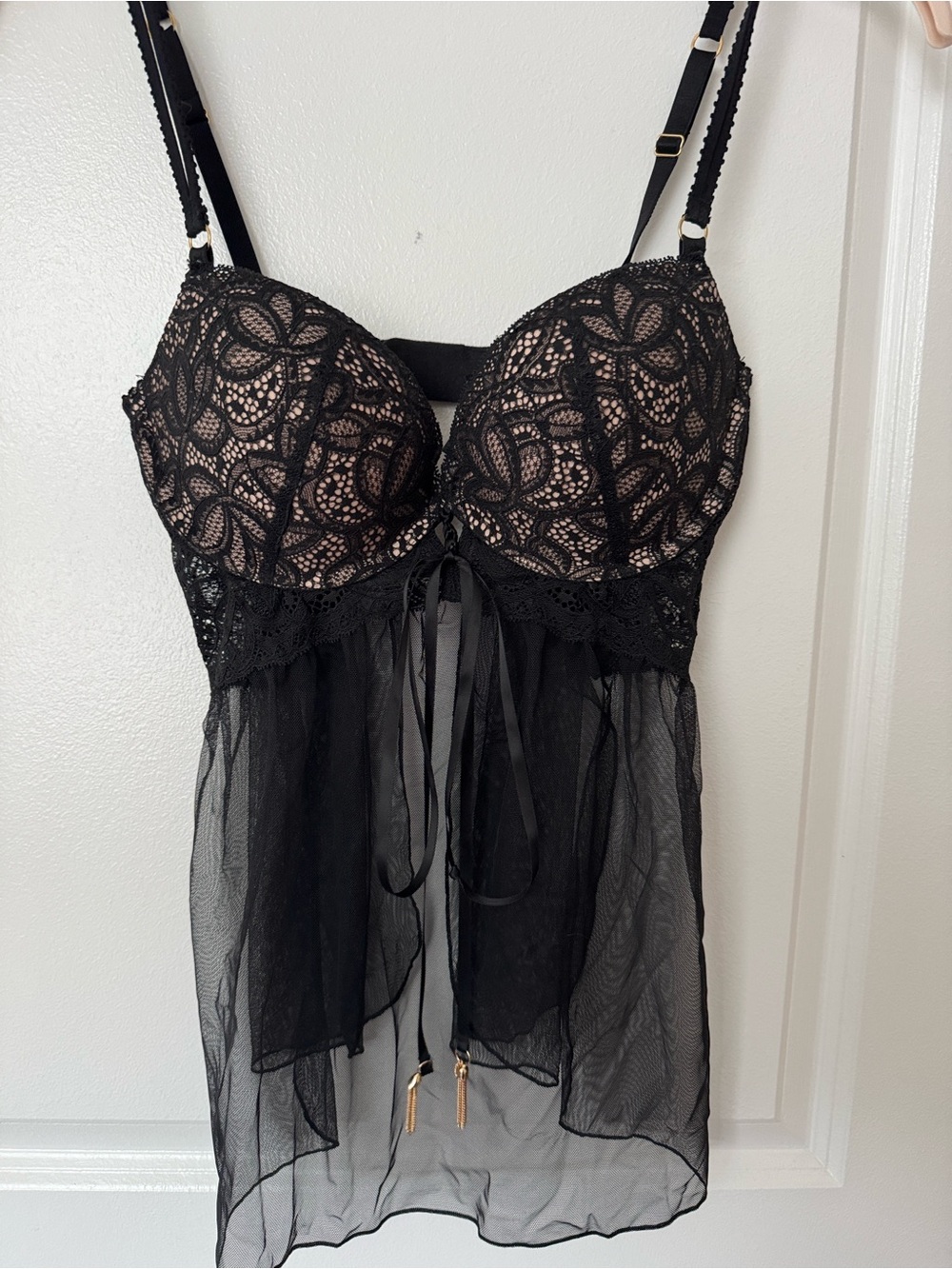 Victoria's Secret Black Lace & Nude Lined Babydoll Chemise